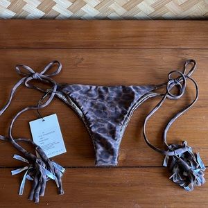 Acacia Polihale Bottoms Javan size small